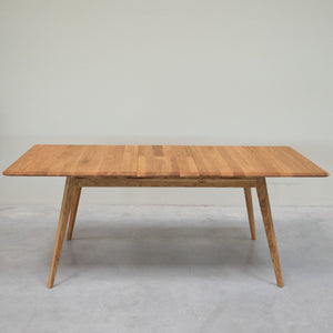 Mesa de comedor extensible de madera maciza roble Geneva | NordicStory