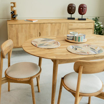 NordicStory Conjunto mesa de madera maciza Escandi  y 4 sillas Paola