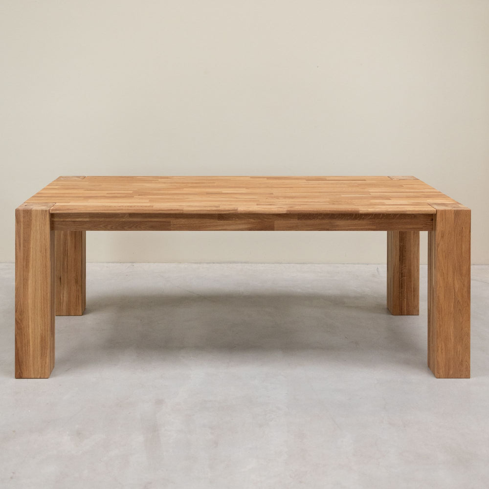 Mesa de comedor de madera maciza de roble Mauritz 3  RobleStore NordicStory
