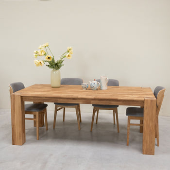 Mesa de comedor de madera maciza de roble Mauritz 3  RobleStore NordicStory