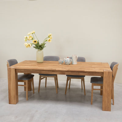 Mesa de comedor de madera maciza de roble Mauritz 3  RobleStore NordicStory