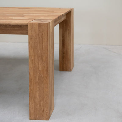 Mesa de comedor de madera maciza de roble Mauritz 3  RobleStore NordicStory