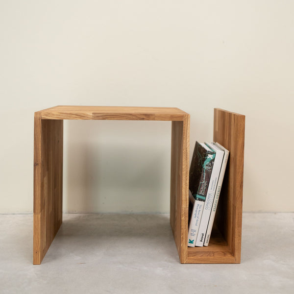 Mesa auxiliar de madera maciza de roble Sofi, 44 x 44 x 62 cm. | NordicStory