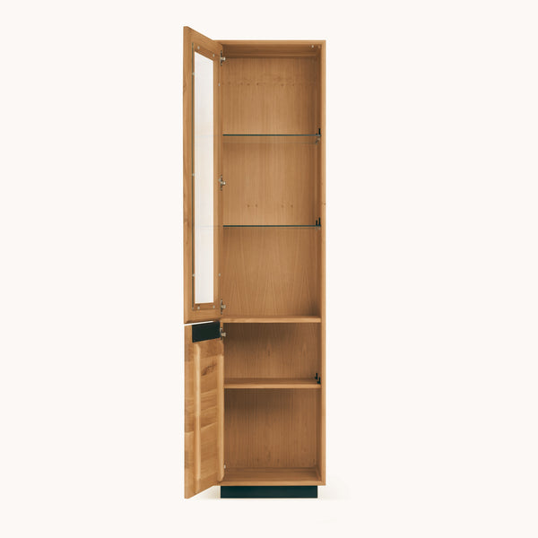 NordicStory_Vitrina_de_madera_maciza_roble_sostenible_aparador_para_salon