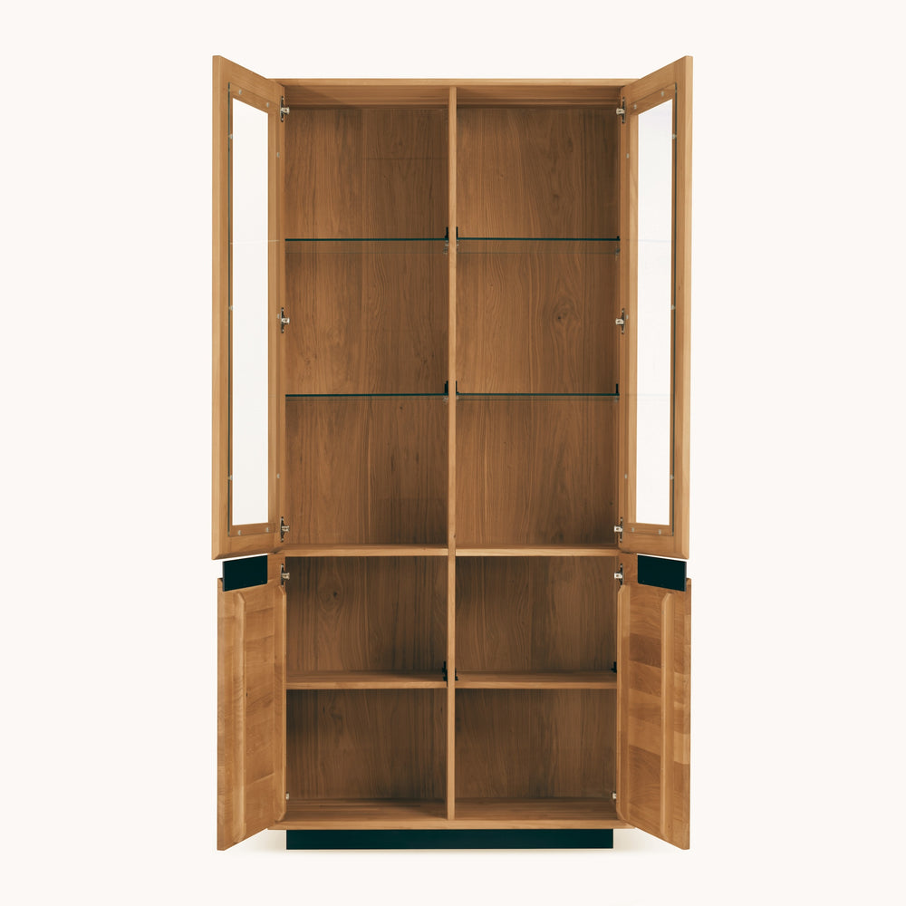 NordicStory_Vitrina_de_madera_maciza_roble_sostenible_vitrina_moderna