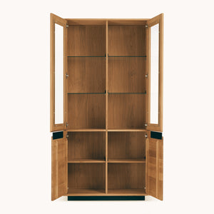 NordicStory_Vitrina_de_madera_maciza_roble_sostenible_vitrina_moderna