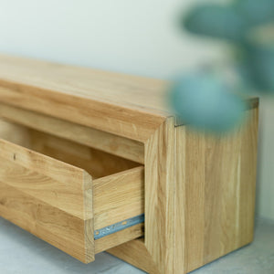 Consola aparador flotante de madera maciza de roble Sven, 120 / 100 x 25 x 30 cm. | NordicStory