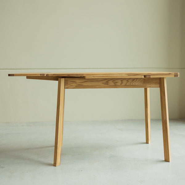 NordicStory Mesa extensible de comedor de madera maciza de roble sostenible