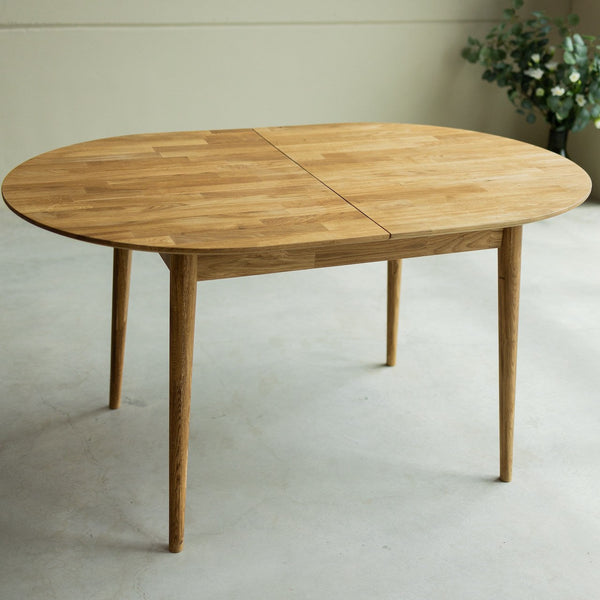 NordicStory Conjunto mesa de madera maciza Escandi  y 4 sillas Paola