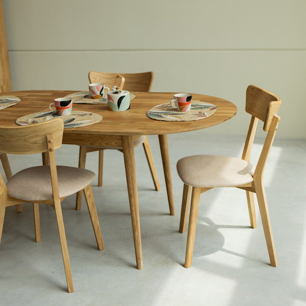 NordicStory Conjunto mesa de madera maciza Escandi y 4 sillas Diana