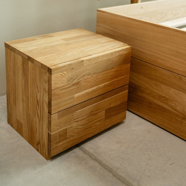 NordicStory Mesita de noche de madera maciza de roble sostenible