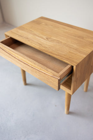 NordicStory Mesita de noche de madera maciza de roble
