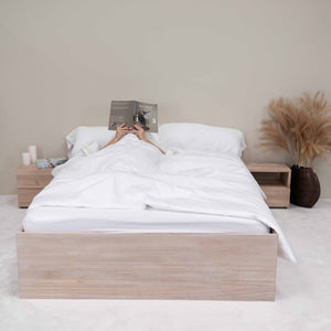 NordicStory Cama con almacenaje de madera maciza de roble Sofia 