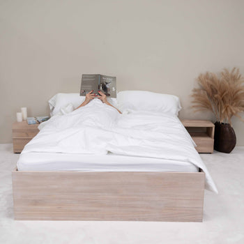 NordicStory Cama con almacenaje de madera maciza de roble Sofia 
