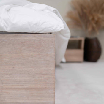 NordicStory Cama con almacenaje de madera maciza de roble Sofia 