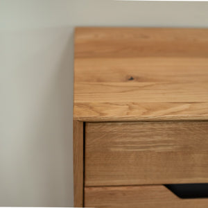 NordicStory Aparador de madera maciza roble Bremen 2, 135 x 42 x 90 cm.