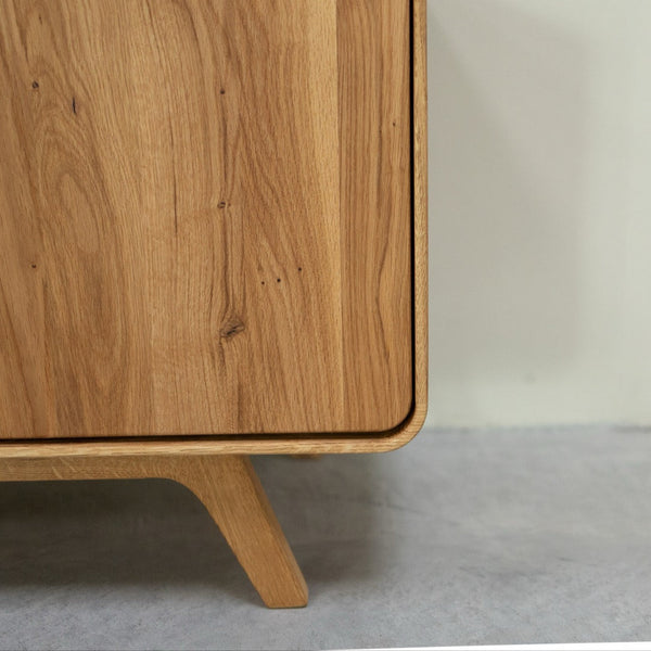 NordicStory Zapatero de madera maciza roble Geneva, 80 x 35 x 110 cm.