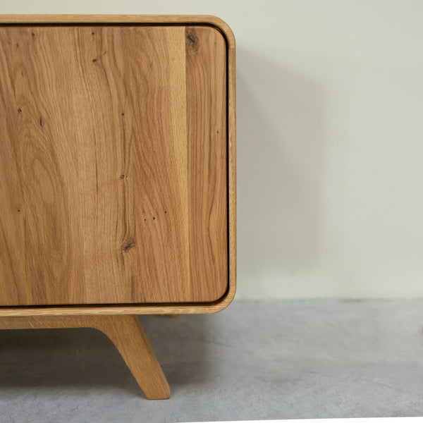 NordicStory Mueble de TV de madera maciza roble Geneva 2, 180 x 45 x 55 cm.