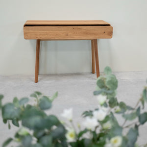 NordicStory Consola tocador de madera maciza roble Geneva, 110 x 35 x 80 cm.
