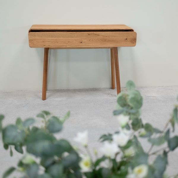 NordicStory Consola tocador de madera maciza roble Geneva, 110 x 35 x 80 cm.