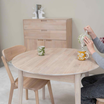 NordicStory Mesa de comedor redonda y extensible de madera maciza de roble Escandi 3 Roble.Store