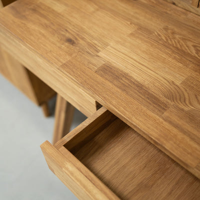 NordicStory Mesa escritorio de madera maciza de roble Einstein 2 con estanteria flotante 140 x 55 x 106 cm.