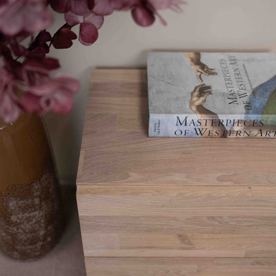 NordicStory Mesita de noche de madera maciza de roble sostenible