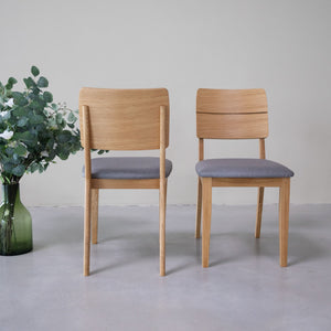 NordicStory Pack de Sillas de comedor de madera maciza de roble tapizado de la colección Mauritz Mueble en color gris nórdico con un diseño moderno Roble.Store