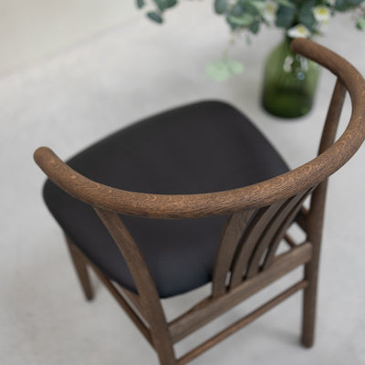 VESKOR Pack de 2 o 4 Sillas de Comedor de Madera Maciza de Roble Dagmar