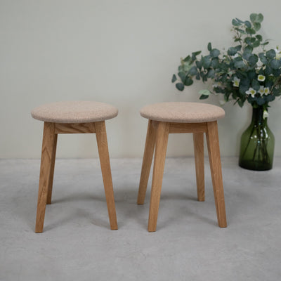 NordicStory Pack de 2 o 4 Taburetes de Comedor de Madera Maciza Diana, tapizado