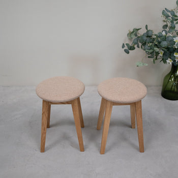 NordicStory Pack de 2 o 4 Taburetes de Comedor de Madera Maciza Diana, tapizado