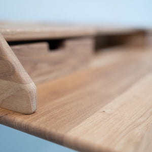 Mesa escritorio de madera maciza de roble Ana, 120 x 65 x 84,5 cm. | NordicStory