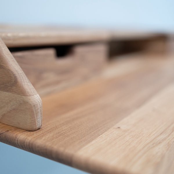 Mesa escritorio de madera maciza de roble Ana, 120 x 65 x 84,5 cm. | NordicStory