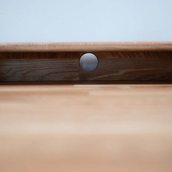 Mesa escritorio de madera maciza de roble Ana, 120 x 65 x 84,5 cm. | NordicStory