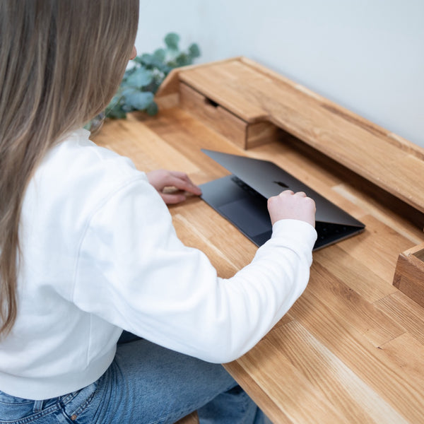 Mesa escritorio de madera maciza de roble Ana, 120 x 65 x 84,5 cm. | NordicStory