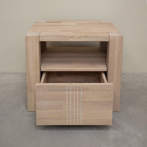 Mesita de noche de madera maciza de roble Valencia | NordicStory