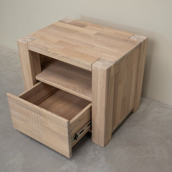 Mesita de noche de madera maciza de roble Valencia | NordicStory