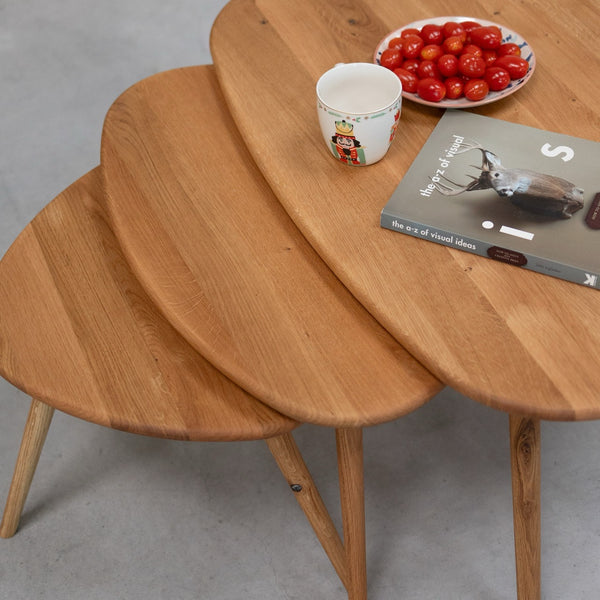 NordicStory Set de 3 mesas de centro apiables de madera maciza roble Geneva