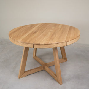 Valencia Extendable Solid Oak Dining Table | NordicStory