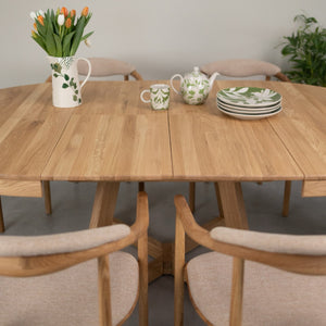 Valencia Extendable Solid Oak Dining Table | NordicStory