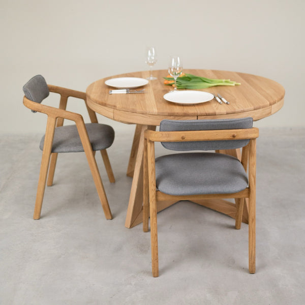 Valencia Extendable Solid Oak Dining Table | NordicStory