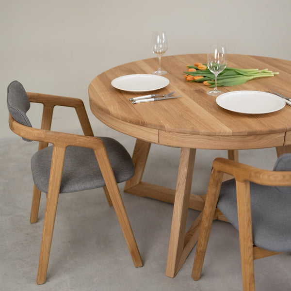 Valencia Extendable Solid Oak Dining Table | NordicStory