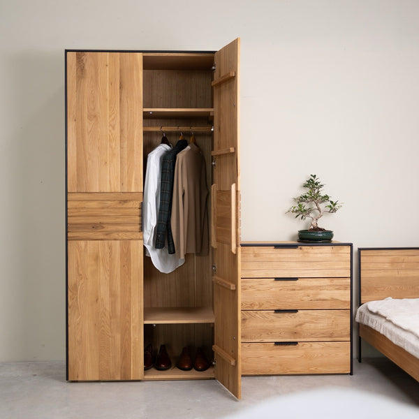 Runa solid oak 2-door wardrobe | NordicStory
