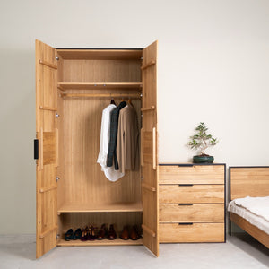 Runa solid oak 2-door wardrobe | NordicStory