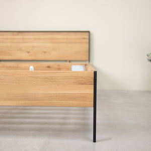 Runa solid oak bed | NordicStory