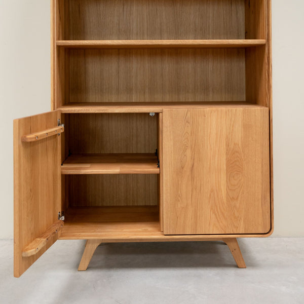 Vitrina de madera maciza roble Geneva 2 RobleStore NordicStory