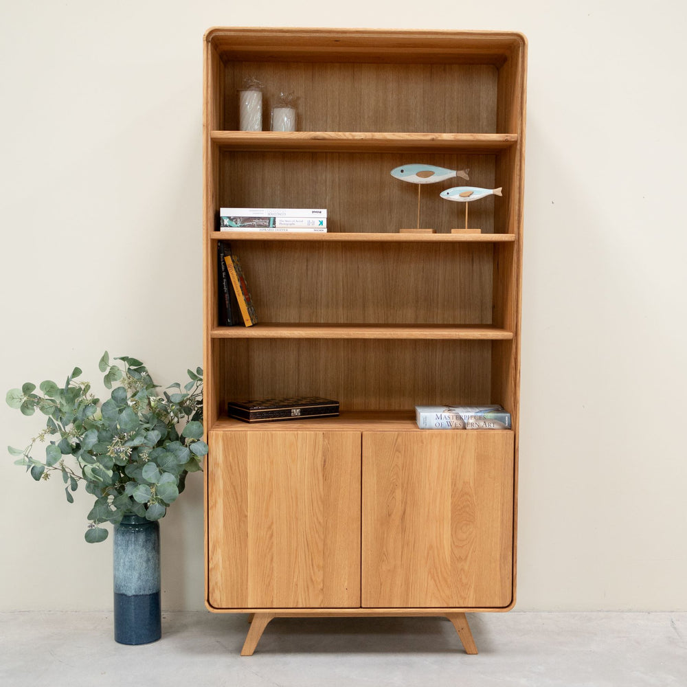 Vitrina de madera maciza roble Geneva 2 RobleStore NordicStory