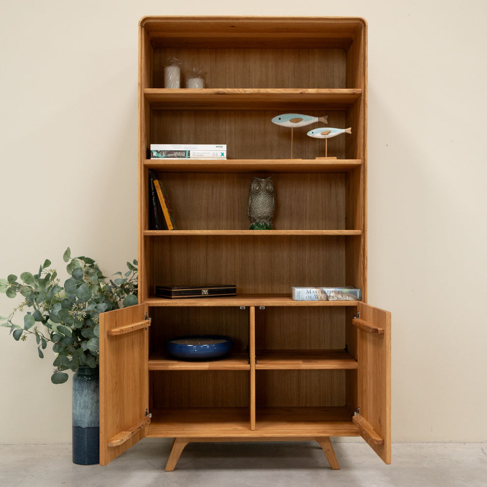 Vitrina de madera maciza roble Geneva 2 RobleStore NordicStory