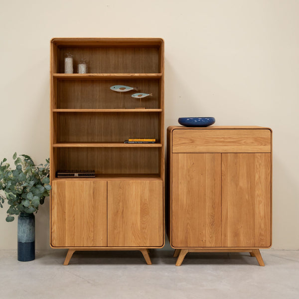Vitrina de madera maciza roble Geneva 2 RobleStore NordicStory