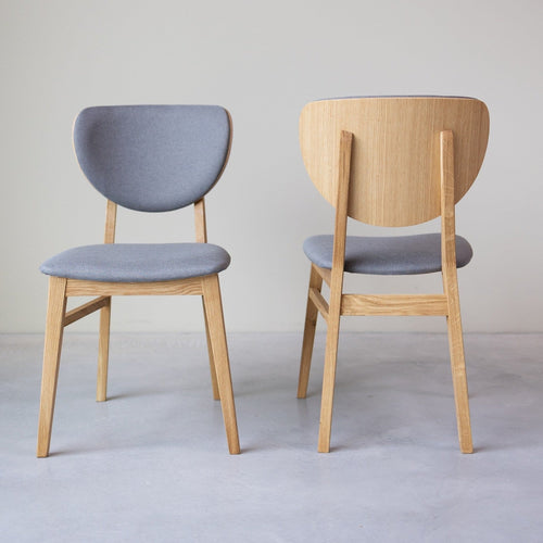 Pack de 2 o 4 Sillas de Comedor Nova, Estructura de Madera Maciza de Roble, Tapizado | NordicStory